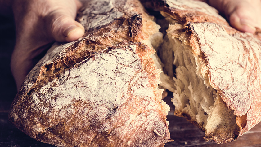 Spezzare il pane